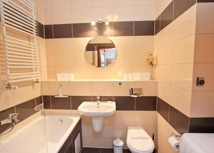 Visit Baltic - Platan *