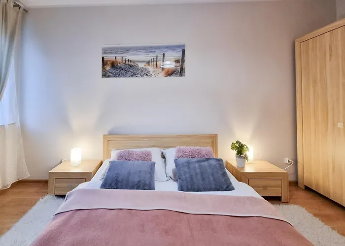 Visit Baltic - Platan Lägenhet *